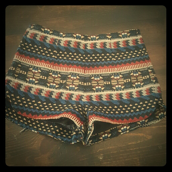Fun design dress shorts