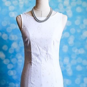 White Summer Dress 🌺