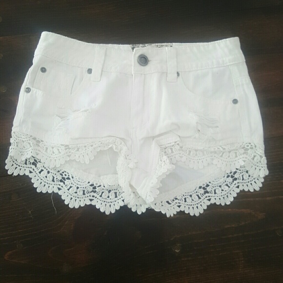 Lace edge white denim shorts
