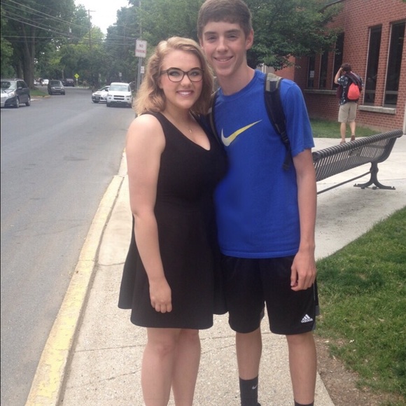 Meet your Posher, Paige - Picture 3 of 3