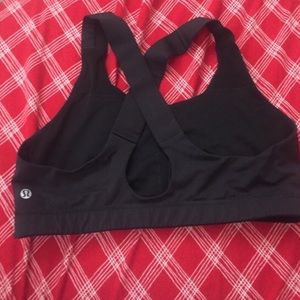 Cris cross strap Lululemon sports bra
