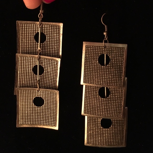 Brushed Metal Dangle Earrings💥 - Picture 2 of 2