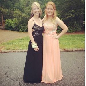 Peach formal dress, size 4!