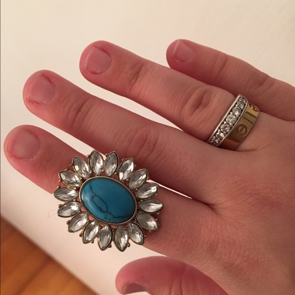 Unique statement ring