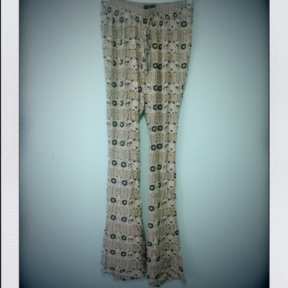 American Eagle Outfitters flare patterned pants