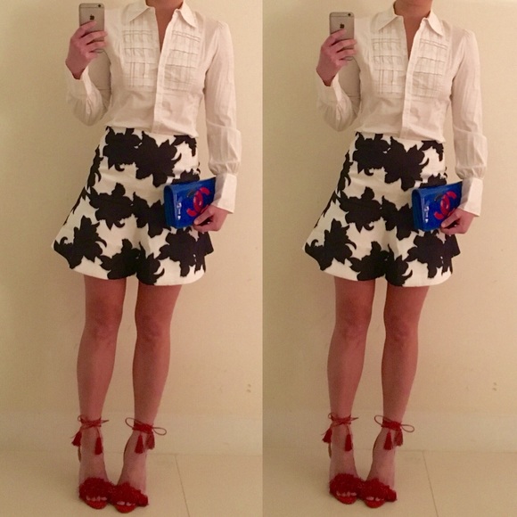 Laundry by Shelli Segal Tops - Woven Button Down