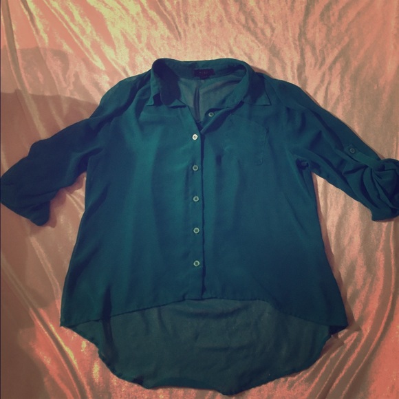 Green long sleeve shirt