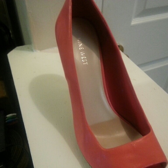 Nine West shoes - Picture 3 of 4