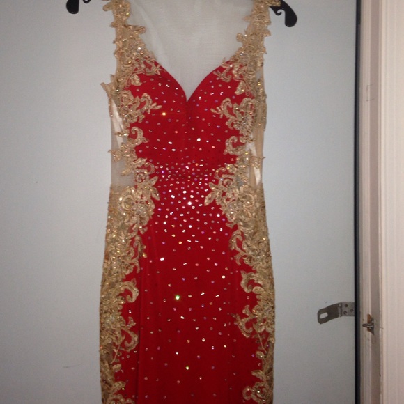 Extra pictures of Jovani prom dress - Picture 1 of 4
