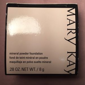Mary Kay mineral powder foundation