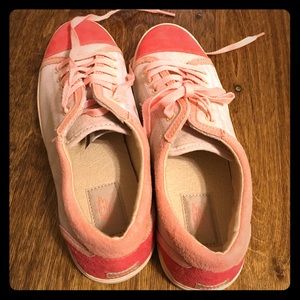 Pink and white ugh a