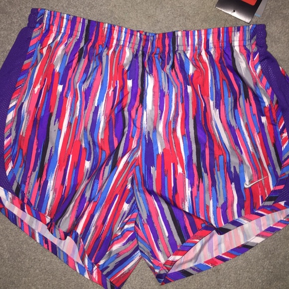Nike shorts - Picture 3 of 3