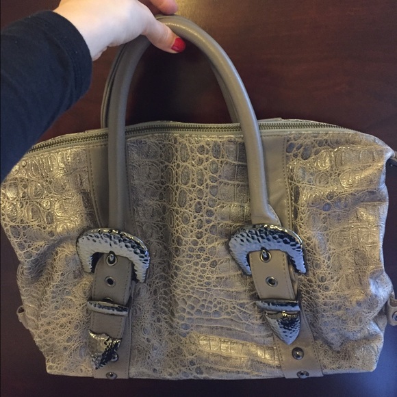 ✨ price drop ✨ Charm & luck handbag