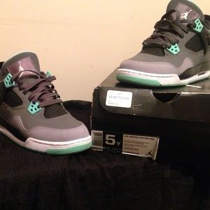 Jordan's. Air Jordan Retro lV #Jordan #Jumpman