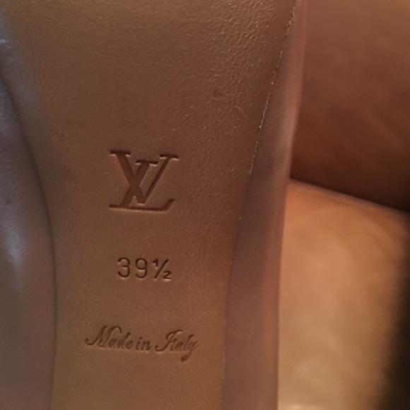 Louis Vuitton Heels - Picture 4 of 4