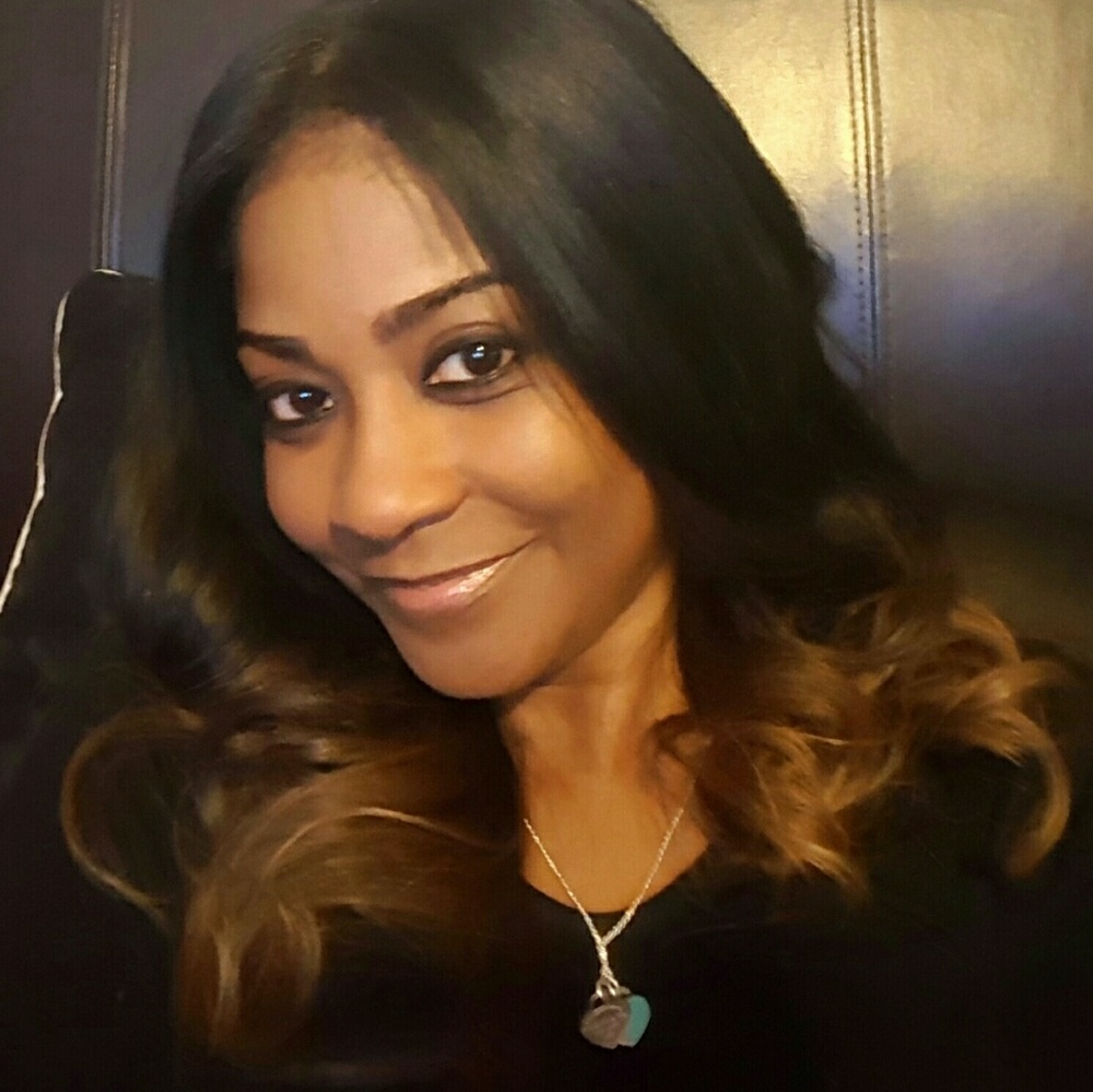 Meet your Posher, Angela