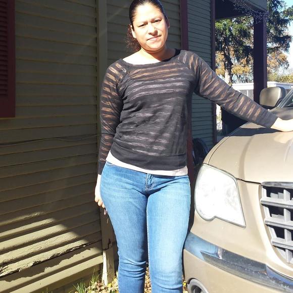 Meet your Posher, Adriana