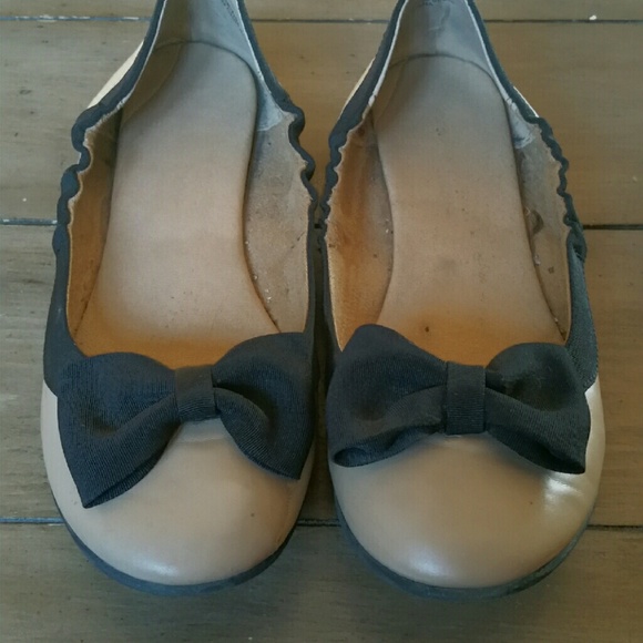 Modcloth Chesapeake Beige Flats