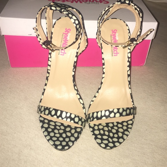 SOLD - Picture 2 of 4