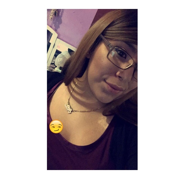 Meet your Posher, Maribel