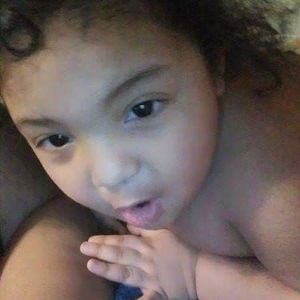 Meet your Posher, Christasia