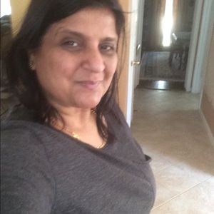 Meet your Posher, Farida