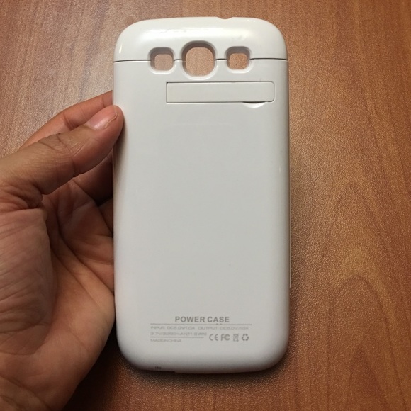 Galaxy S3 Charging Case - Picture 2 of 3