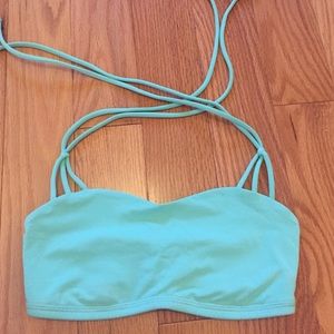 sz 4 lulu lemon sports bra
