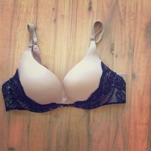 Victoria's Secret Body Push-up Bra size 34C