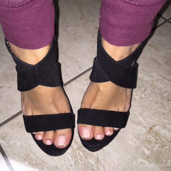 Jessica Simpson wedges