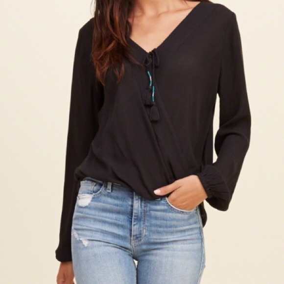 $7 Hollister Shirt *READ DESCRIPTION