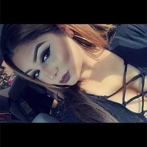 Meet your Posher, Karina