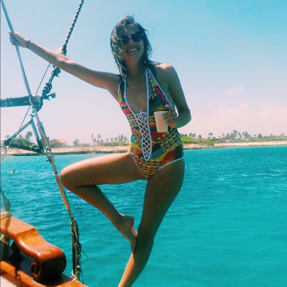 Meet your Posher, Mckenzie - Picture 3 of 3