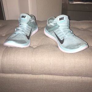 Nike free 4.0 FlyKnit