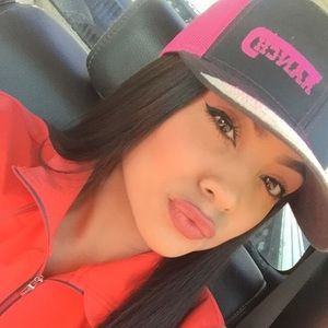 Meet your Posher, Salma