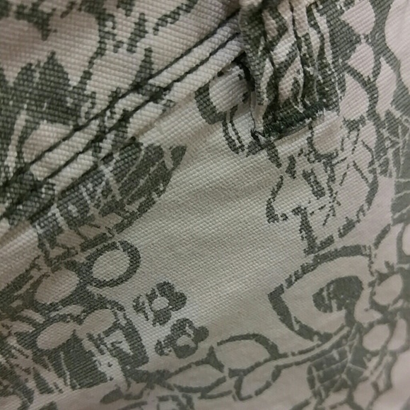 Aeropostale Patterned Shorts - Picture 3 of 4