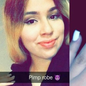 Meet your Posher, Ashley