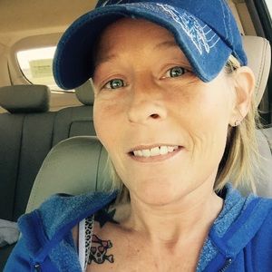 Please help me clear my closet!!!!