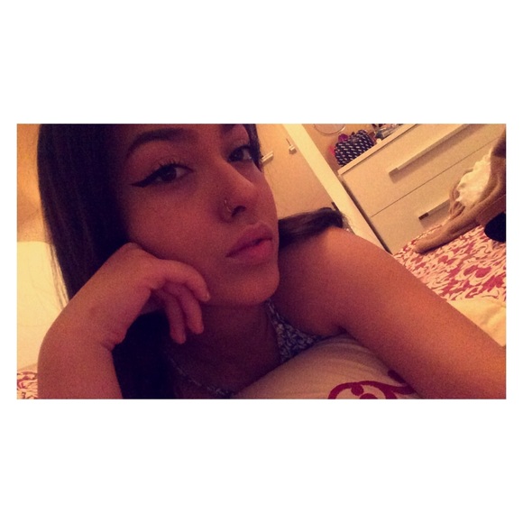 Meet your Posher, Rashel