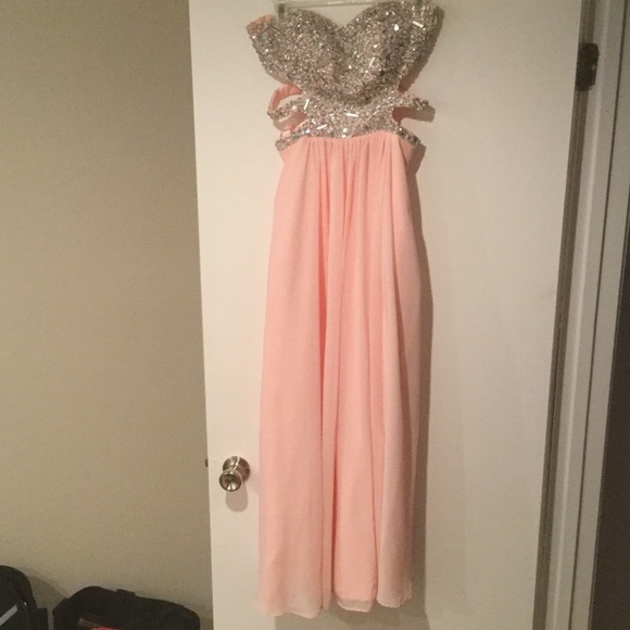 Prom Dress - Picture 2 of 4