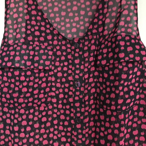 Romeo & Juliet Heart Pattern Tank - Picture 2 of 4