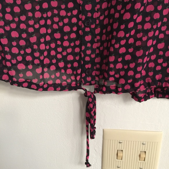 Romeo & Juliet Heart Pattern Tank - Picture 4 of 4