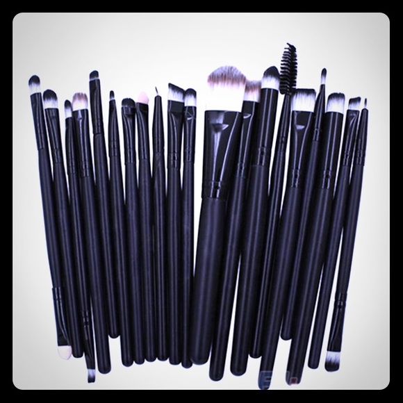 20 Makeup Brushes Set!