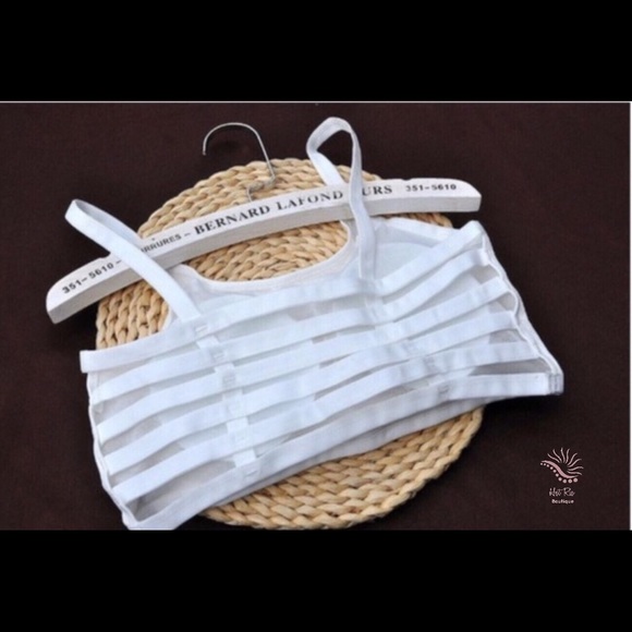 ♡ New ♡ Back Caged Crop Top - Picture 3 of 8