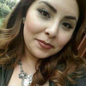 Meet your Posher, Rocio