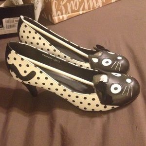 T.U.K.S. Kitten heels Size 11