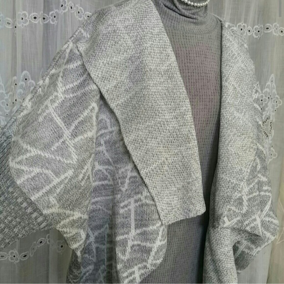 Moon Collection Open Cardigan - Picture 2 of 4