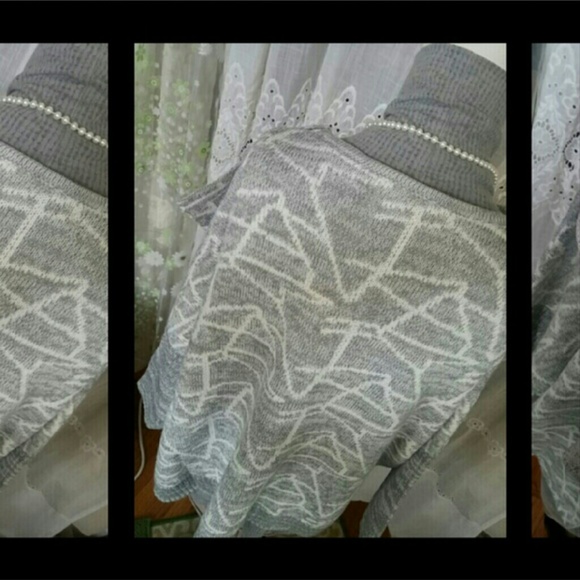 Moon Collection Open Cardigan - Picture 3 of 3