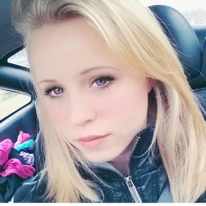 Meet your Posher, Daria