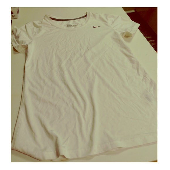 Nike Dri Fit Short Sleeve T-Shirt in White
